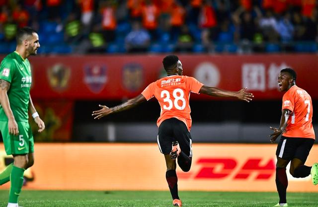  摩纳哥青年军崛起搅乱争冠格局  